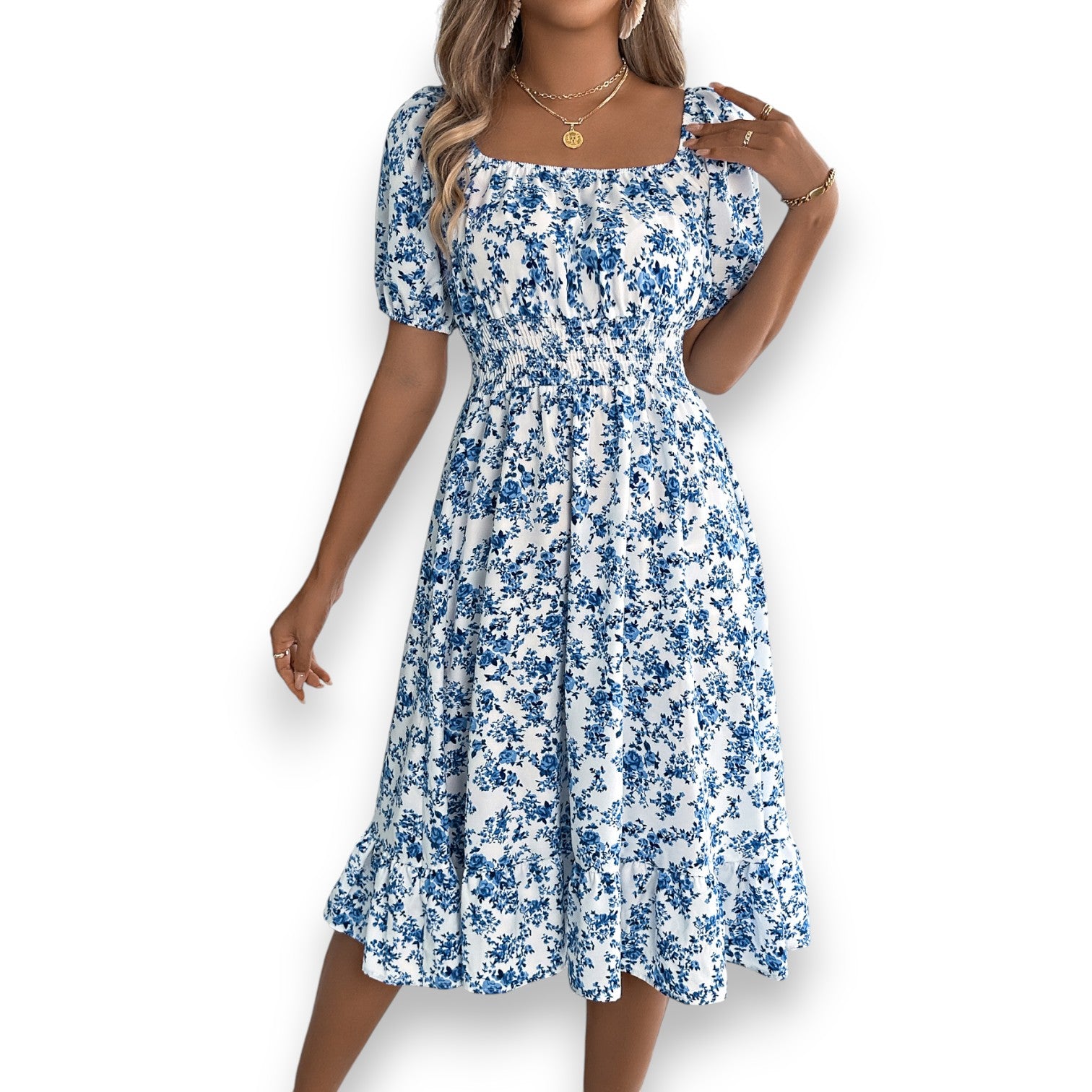 Vestido Floral con Cuello Cuadrado y Volantes